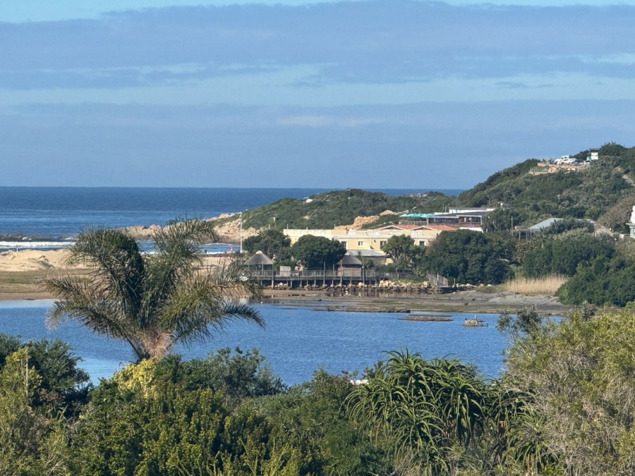 4 Bedroom Property for Sale in Poortjies Western Cape